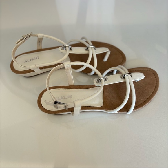 Alfani Hayyden Synthetic Thong Slingback Sandals White 9.5M Wedge Heal - Picture 3 of 7